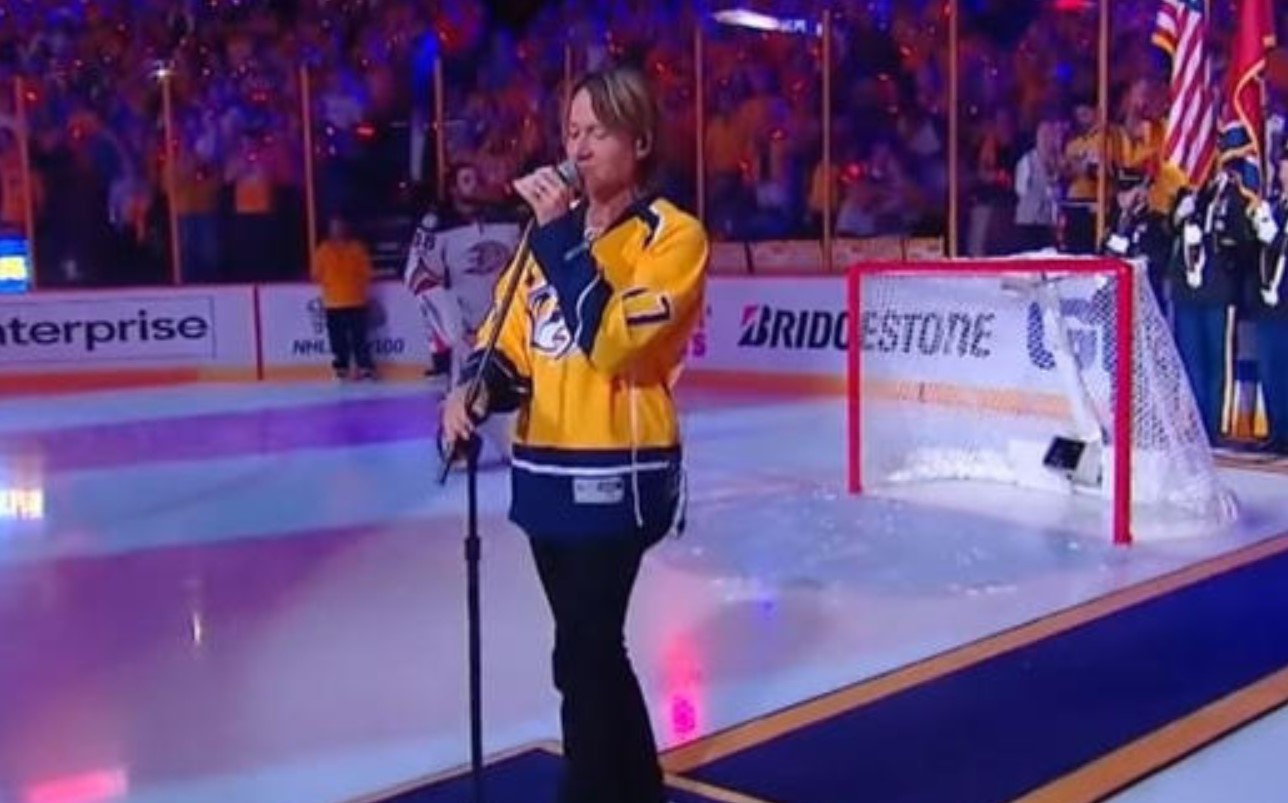 Keith Urban's First Anthem Performance Was Met With Awe